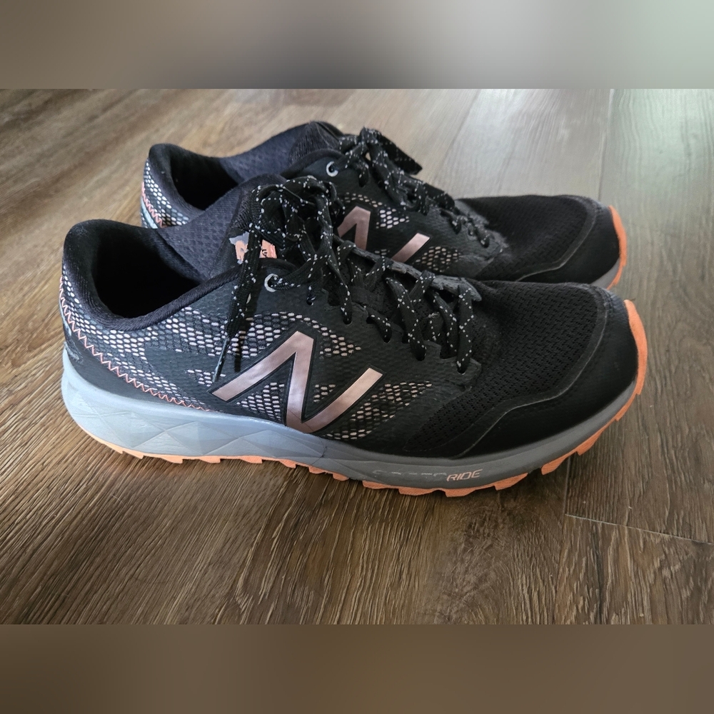 New Balance 590v2 Trail Shoes Size 10